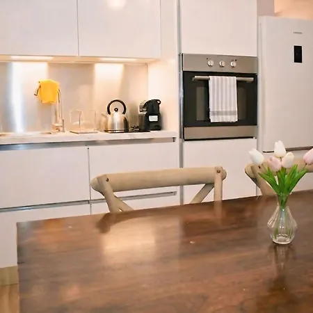 - 600 M A Piedi Dal Colosseo Apartmán